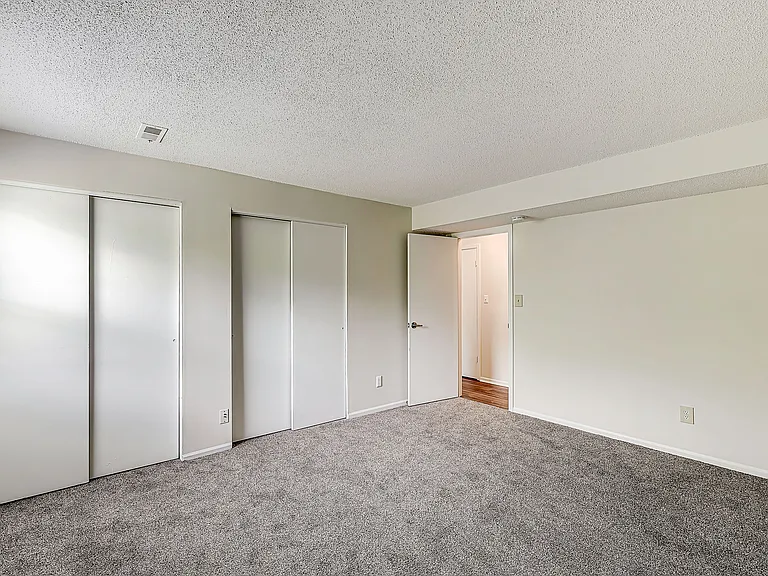 Stonehedge Apartments — Photo 30