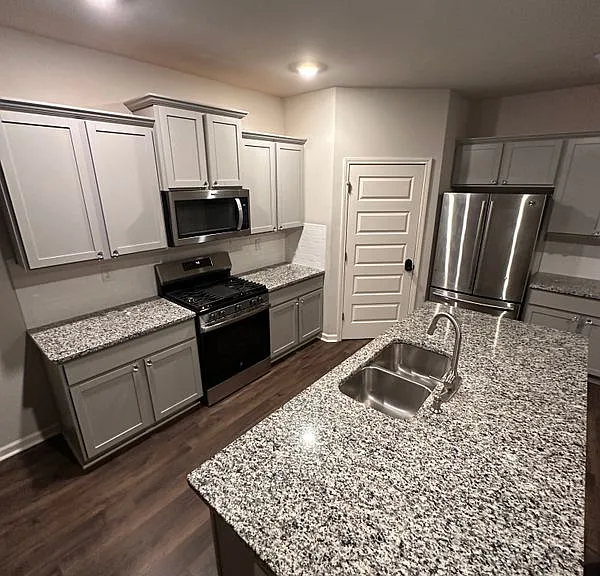 3283 Hawthorn Farm Blvd — Photo 4