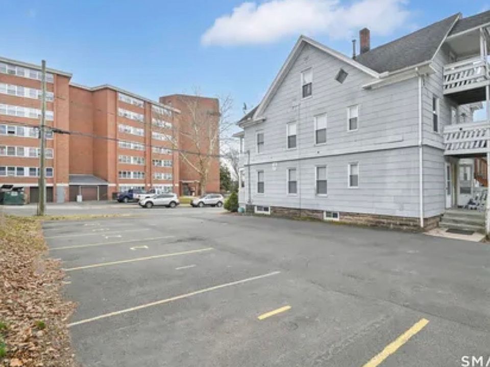 2nd image of 11 Addison St APT 1