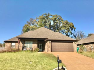231 Hartfield Dr, Medina, TN 38355