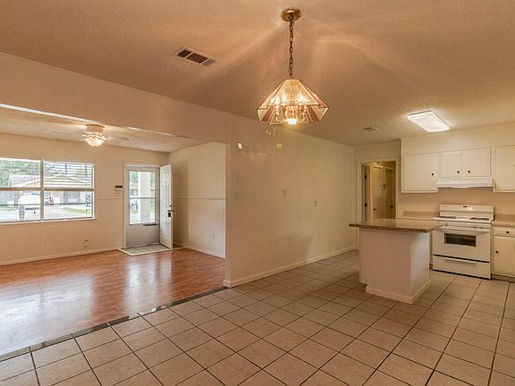 3rd image of 2535 W David Dr
