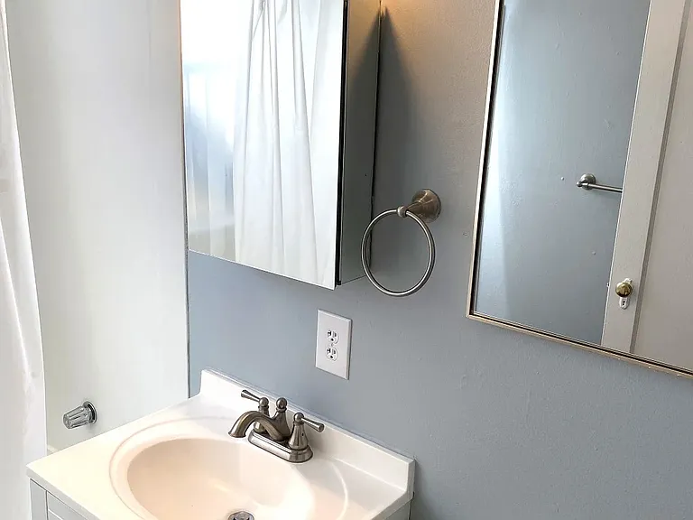 106 Margaret St #A — Photo 11