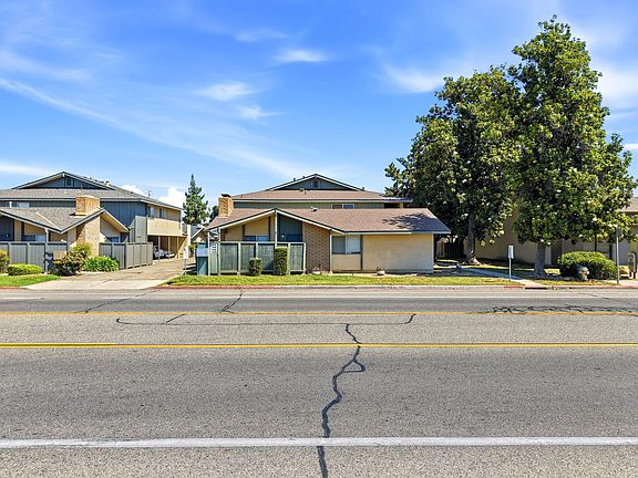 2nd image of 2414 W Whitendale Avenue