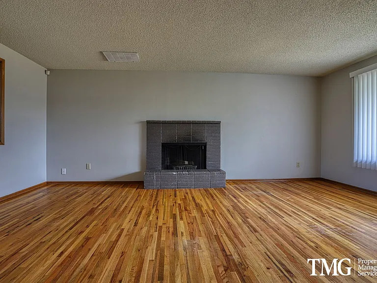 8018 NW 1st Ave — Photo 7