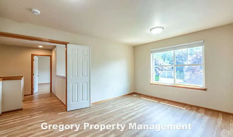 1219 187th St SE — Photo 26