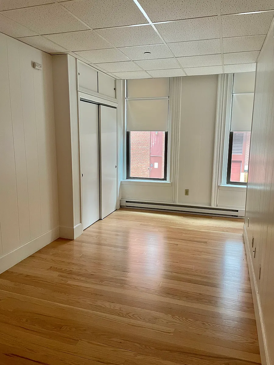 Building Photo - 272 Newbury St #2