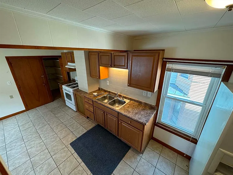 28 Quincy St #2 — Photo 7