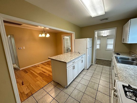 4th image of 814 Mayfield Hwy