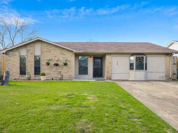 930 Woodcrest Dr, Lancaster, TX 75134