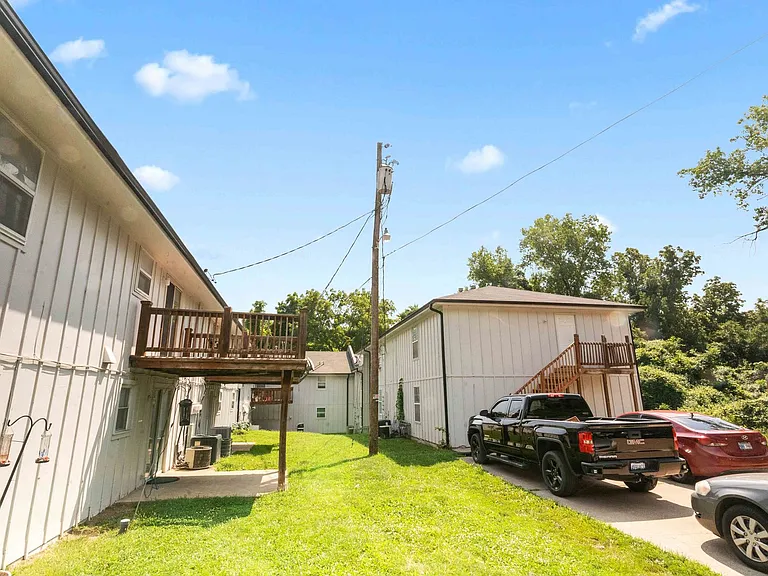 501 Vilas St — Photo 33