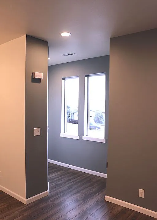 Unit 2 Entry hallway 