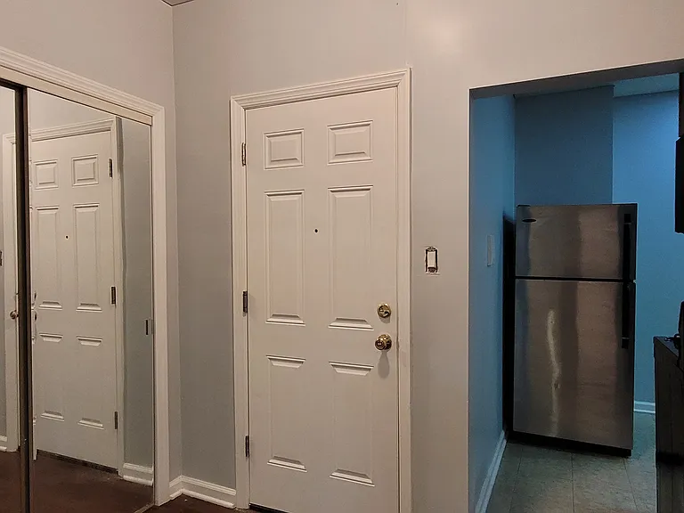 232 Lexington Ave #5 — Photo 6