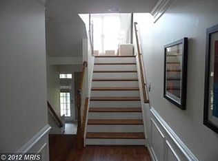 8815 Hunting Lodge Ct, Vienna, VA 22182