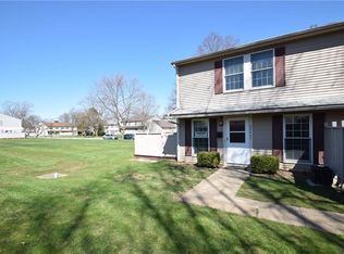 20447 Williamsburg Ct #220D, Middleburg Heights, OH 44130