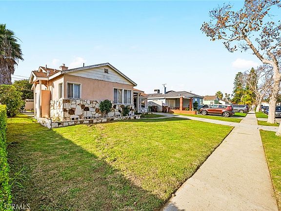 3rd image of 803 N Grandee Ave