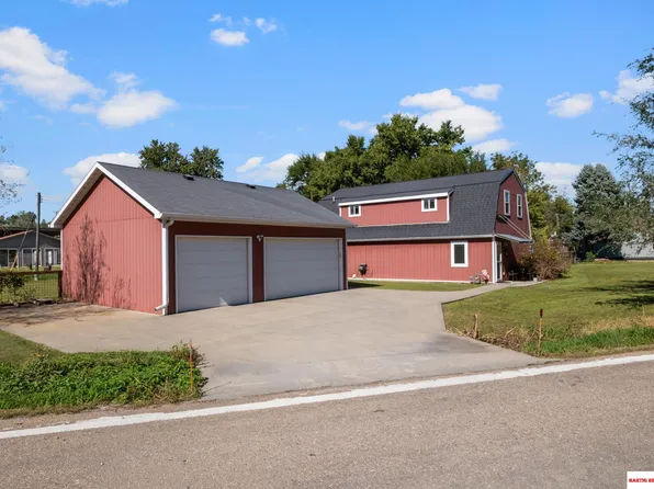 16604 Main St, Bellevue, NE 68123
