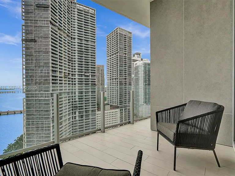 300 Biscayne Blvd #2305W — Photo 29