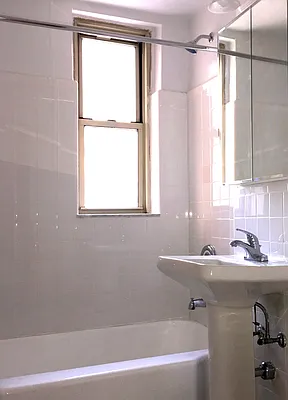 Rented by Next Step Realty New York LLC | media 7