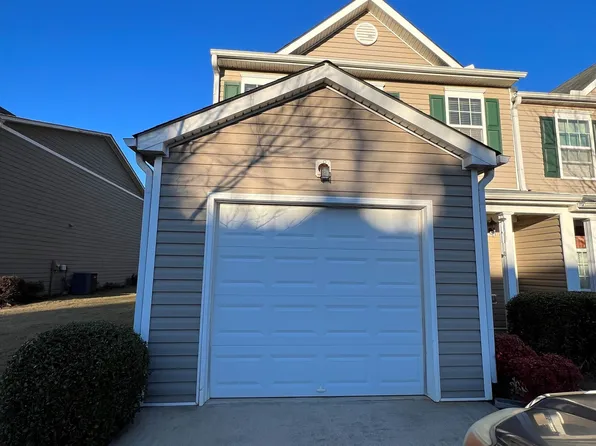 5213 Birch Ct, Oakwood, GA 30566