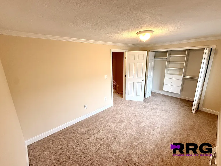 Norwest Dr — Photo 11