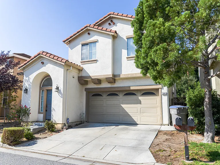 2945 Bolla Ct — Photo 1
