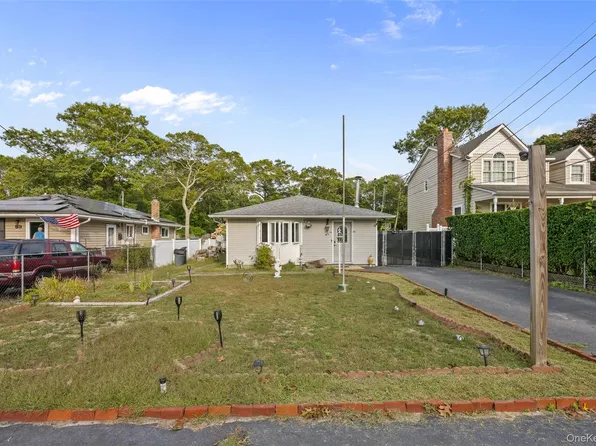 87 Biltmore Drive, Mastic Beach, NY 11951