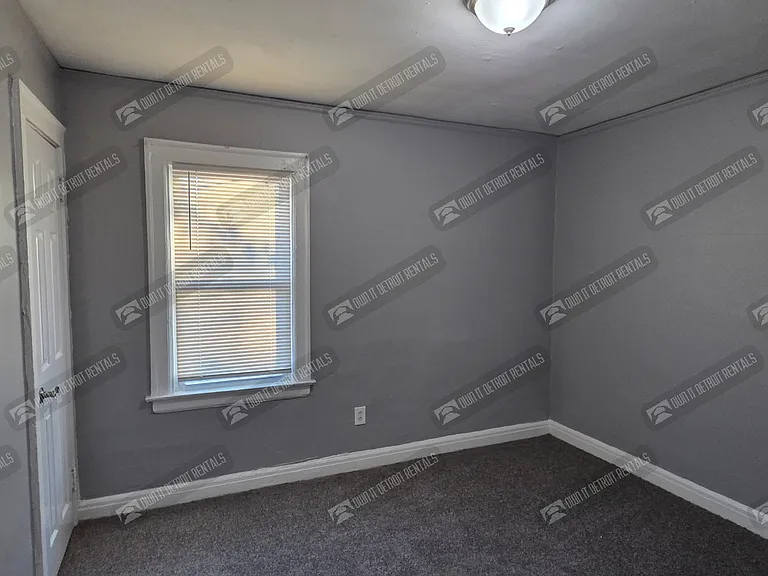 14602 Winthrop St #2 — Photo 9