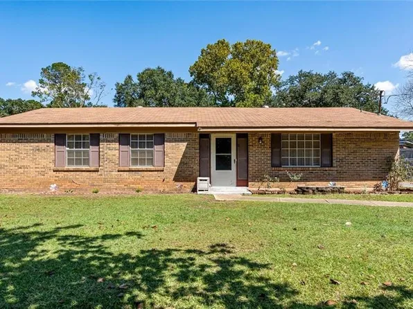 6640 Merlin Dr, Mobile, AL 36619