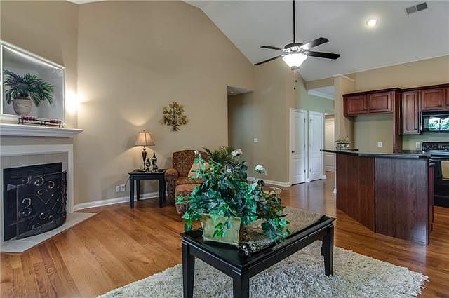 1st image of 100 Annalise Dr