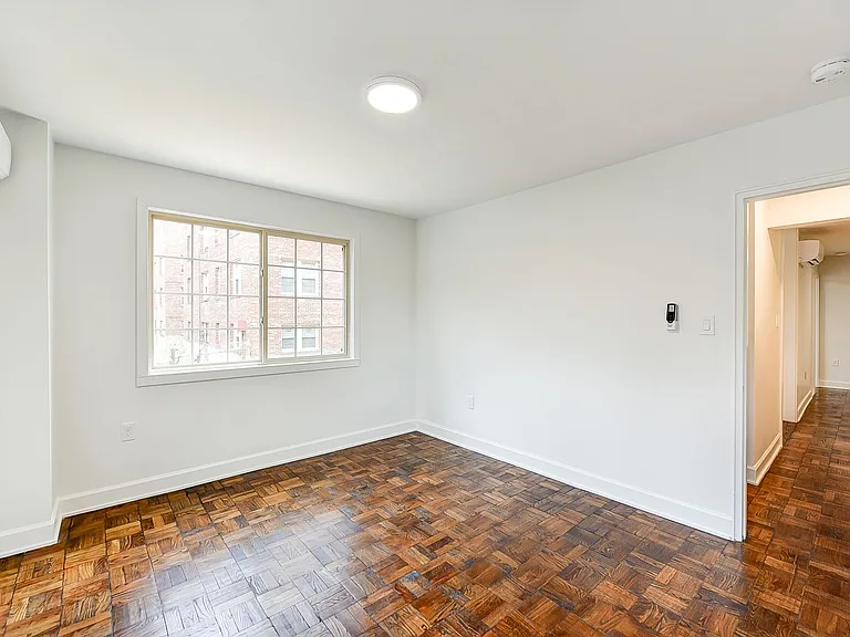 Elevated Northwest DC Living at The Pinnacle — Photo 35