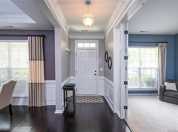 3rd image of 10468 Tintinhull Dr