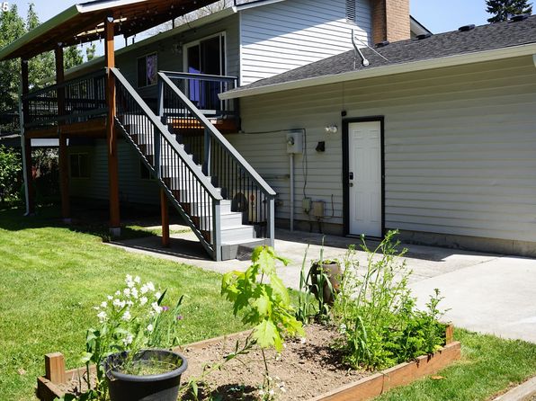 10014 NW 16th Ave, Vancouver, WA 98685