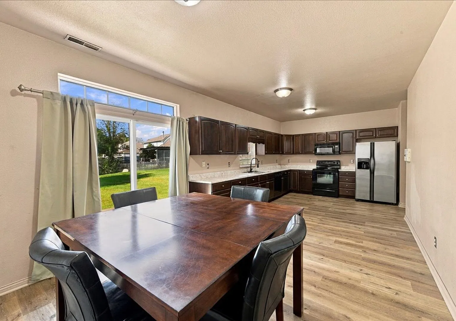 1816 Ernest Court - $2395.00/mo. — Photo 4