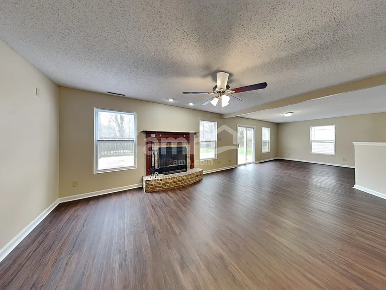 933 Balto Dr — Photo 7