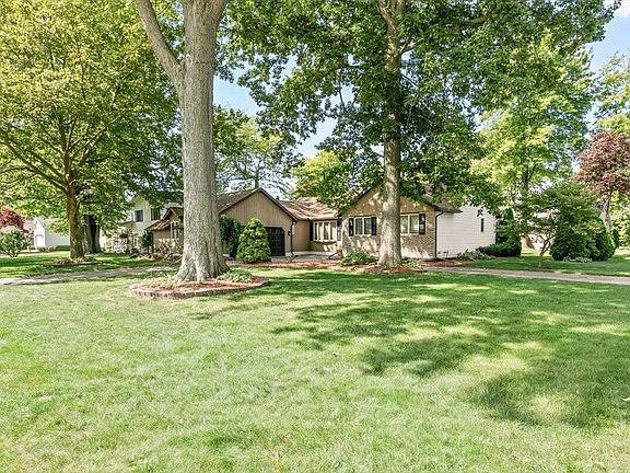 2nd image of 3871 Jack Pine Ln