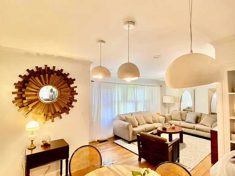 1217 Sunset Ave — Photo 3