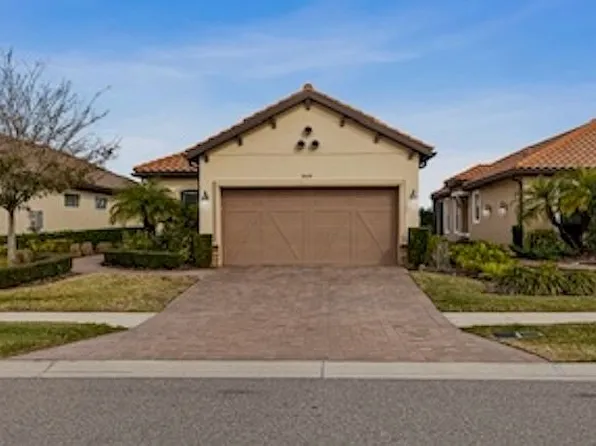 8424 Alberata Vista Dr, Tampa, FL 33647