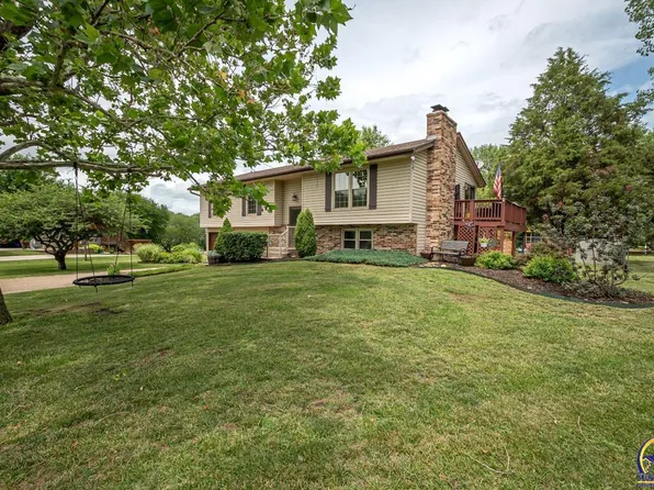 3806 NW 36th Ter, Topeka, KS 66618