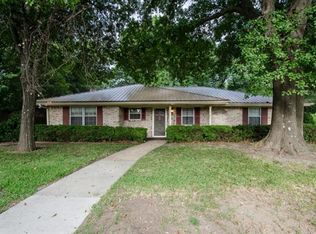 1700 N 26th St, Corsicana, TX 75110