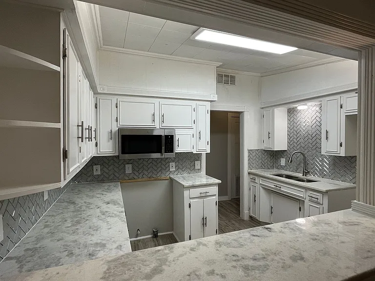 3309 Mahan Dr — Photo 10