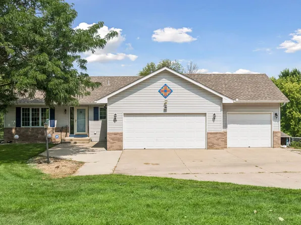 1118 W State St, Belle Plaine, MN 56011