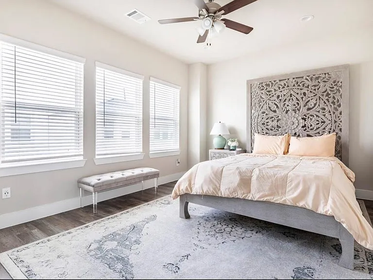 1740 Cove Crescent Ct — Photo 16