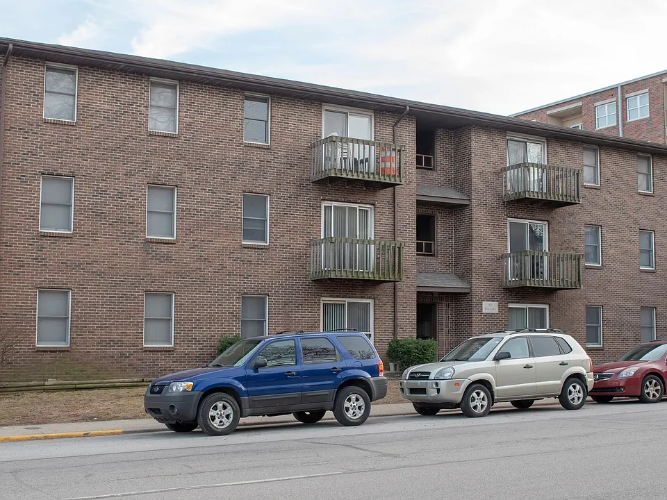 211 Wiggins St