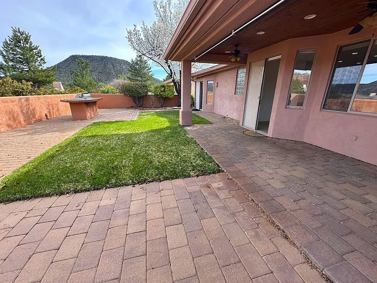 1170 Crown Ridge Rd — Photo 10