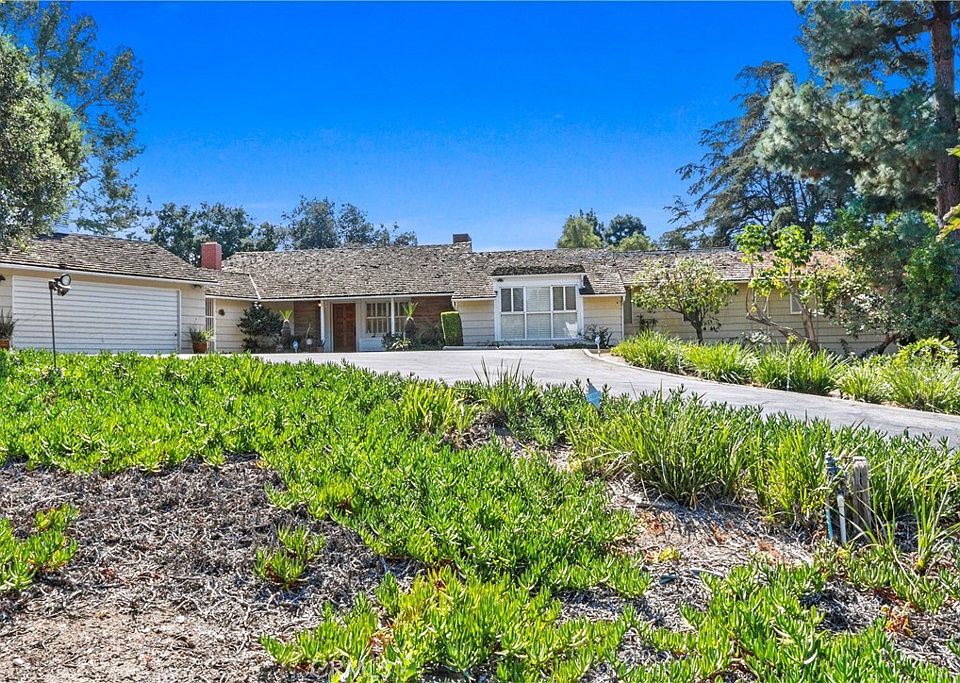 1st image of 8405 La Sierra Ave