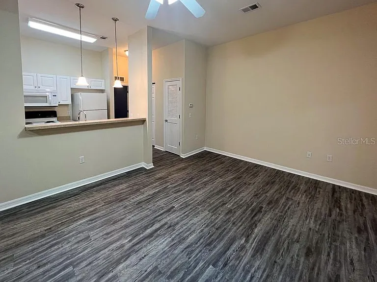 4014 SW 26th Dr #27 — Photo 6