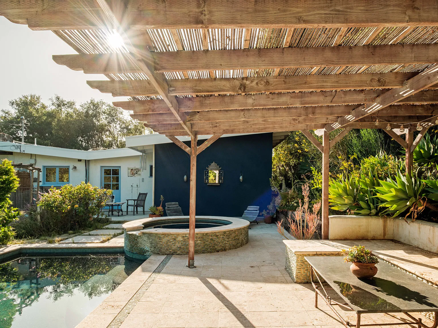 3 bed, 1800 sqft, $7,000 — Photo 3