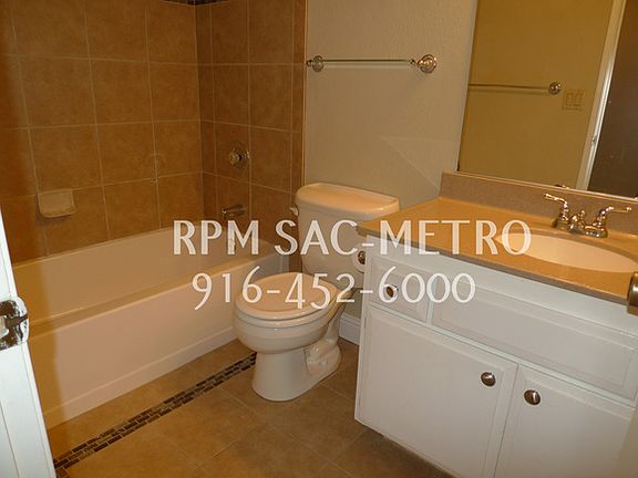 4th image of 5333 Primrose Dr APT 10B