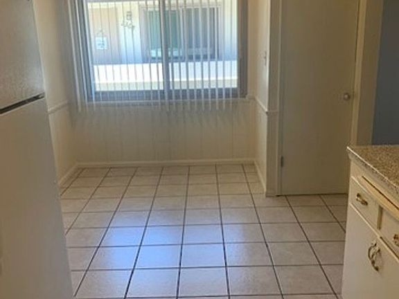 5th image of 2372 Palermo Dr