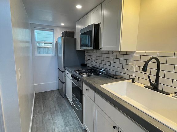 5th image of 431 Alta Vista Dr #A